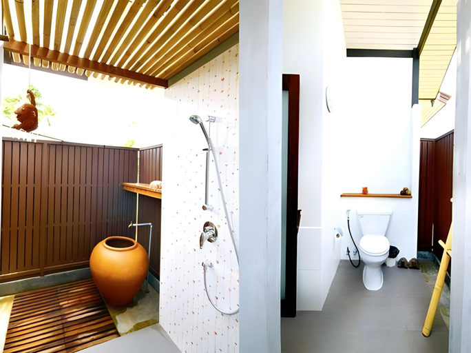 Bathroom 5, Islanda Hideaway Resort, Mueang Krabi