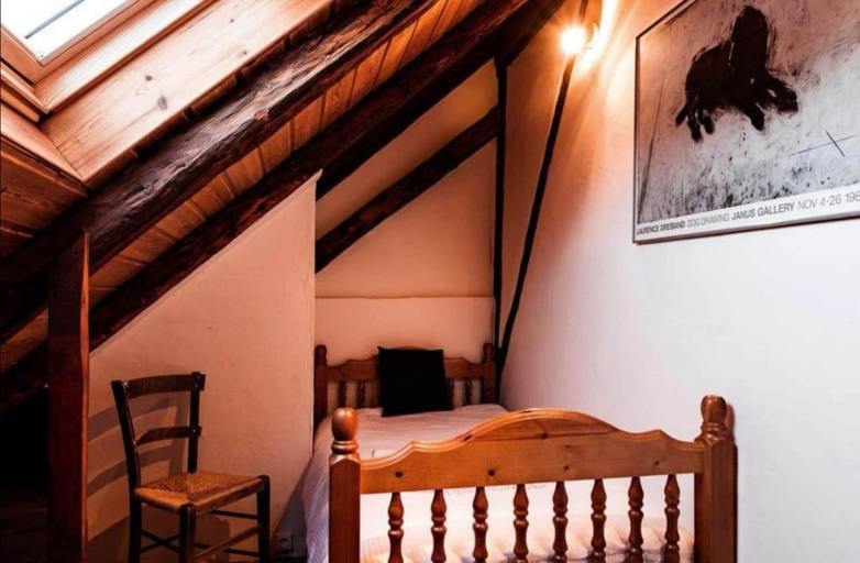 Bedroom 2, Chez Bear, Hautes-Alpes