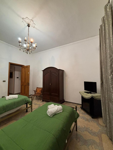 Others 4, Casa Salento, Lecce