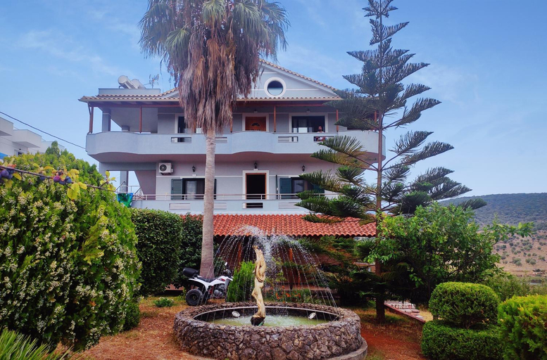 Others 5, Villa Vento, Sarandës