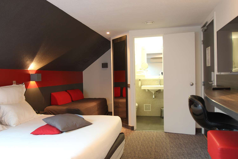 Bedroom 3, Best Western The Hotel Versailles, Yvelines