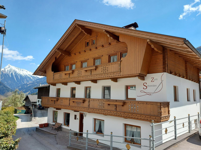 Others 4, Zum Schneider, Schwaz