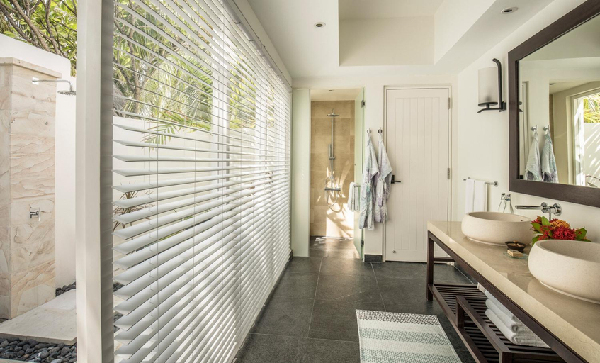 Bathroom 4, Four Seasons Resort Maldives at Kuda Huraa, Kaafu Atoll