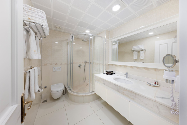 Bathroom 5, Seven Hills Palace & Spa, Fatih