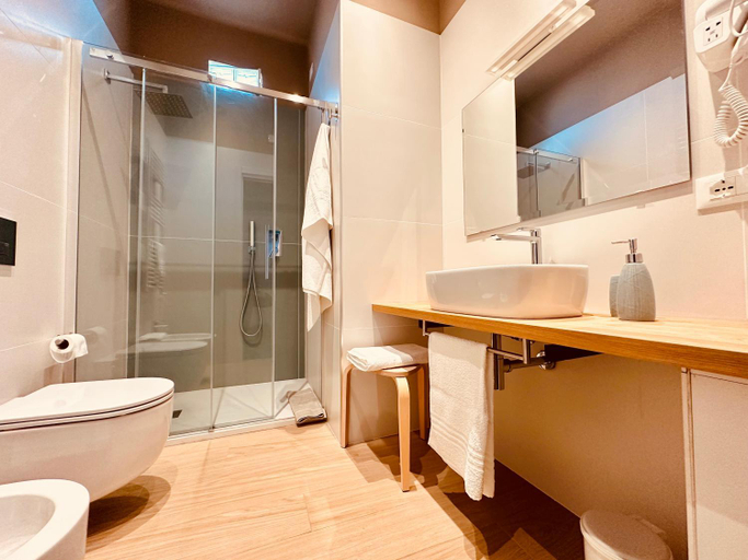 Others 4, B&B Donna Ca', Vibo Valentia