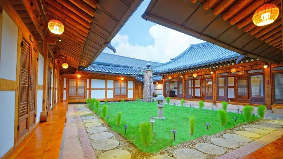 Exterior & Views 5, Jeonju Pungnamheon Hanok Stay, Jeonju