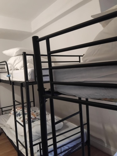 Bedroom 3, Bell House Hostel, London