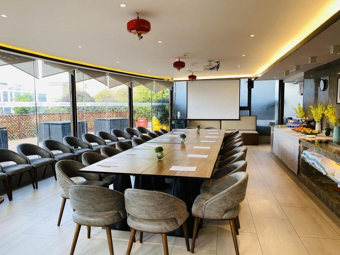Food & Drinks 5, Atour X Hotel Hangzhou Xihu Hubin Yan’an Road, Hangzhou