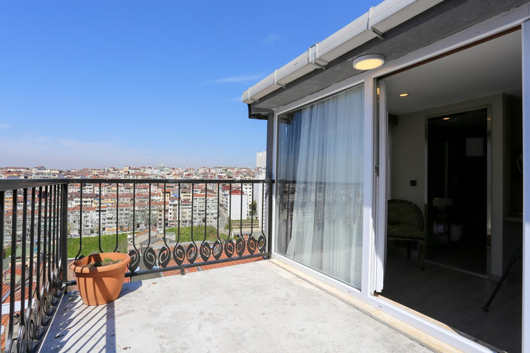 Others 5, Arach Hotel Harbiye, Şişli