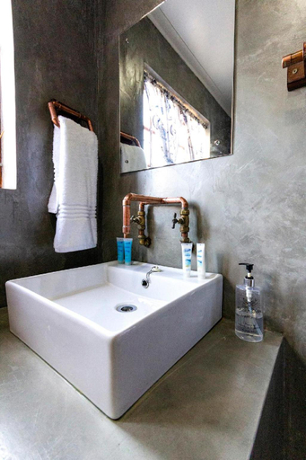 Bathroom 3, Marlin Lodge St Lucia, Umkhanyakude