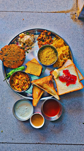 Food & Drinks 5, Gokul farm house, Gir Somnath