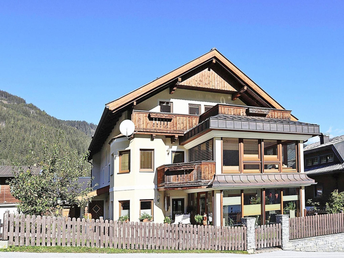 Others 5, Chalet in Krimml near Waterfalls, Zell am See