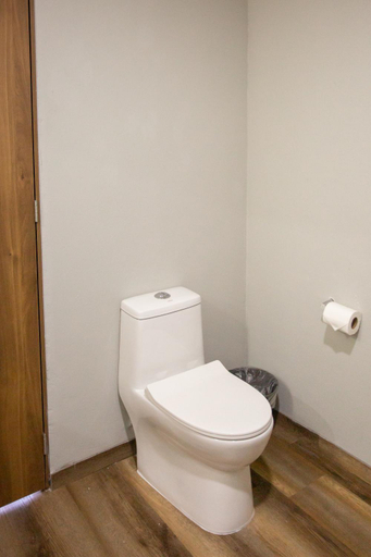 Bathroom 4, Suites Del Carmen, Guadalajara
