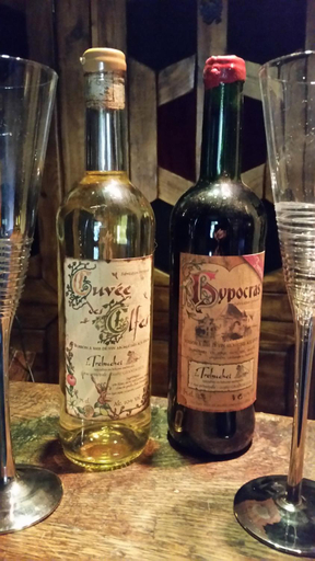 Food & Drinks 5, Suite Medievale, l'Epee du Roi Artur avec escape game, Gard