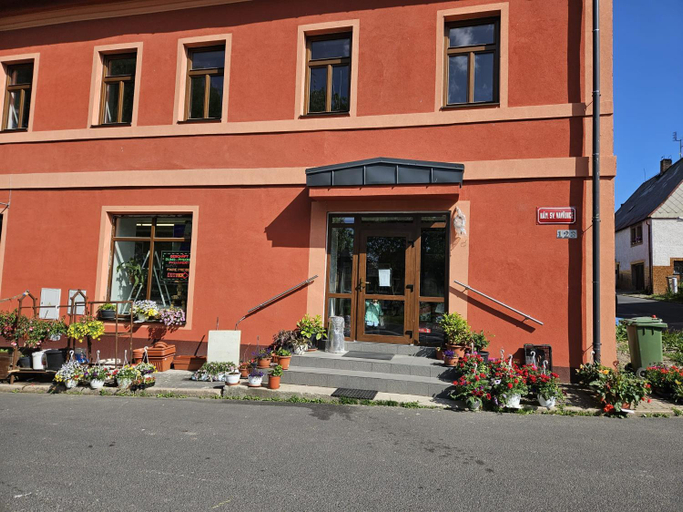 Others 3, 123 Shop & Stay, Karlovy Vary