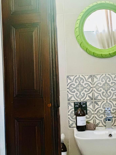 Bathroom 2, Villa da Graca - Homecooked meals on arrangement, Eden