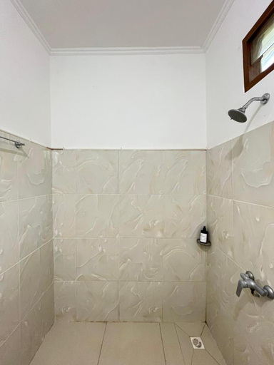 Bathroom 3, parida bungalow, Lombok