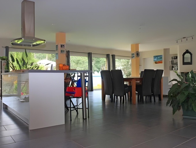 Others 5, Le Clos du Chene, Ille-et-Vilaine