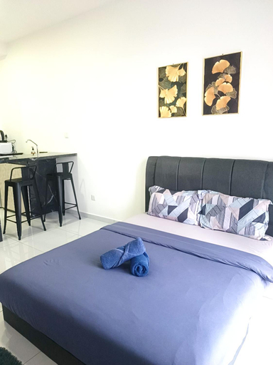Bedroom 2, Skytrees Serviced Apartment Aeon Bukit Indah with TV box-B22, Johor Bahru