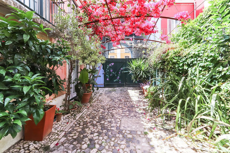 Others 3, Villa Domingues, Lisbon