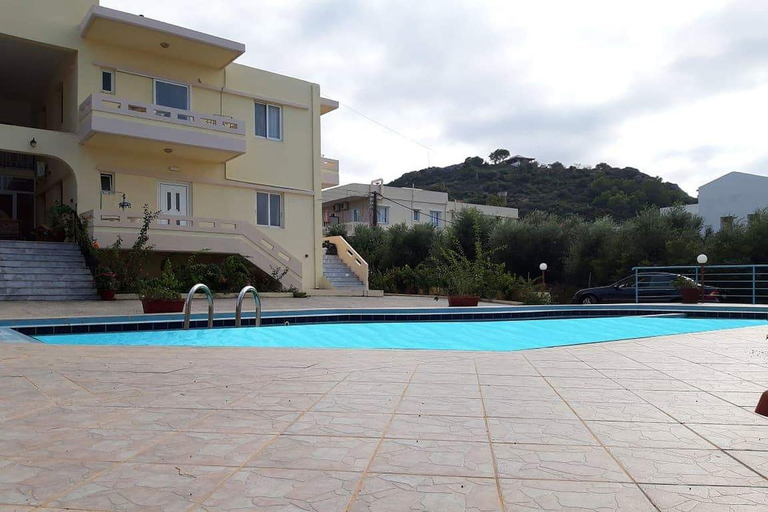 3, Litinas Apartments with pool, Crete