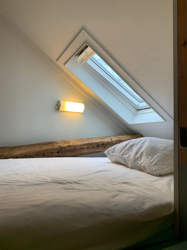 Others 5, Onder de Noot, Maasbree