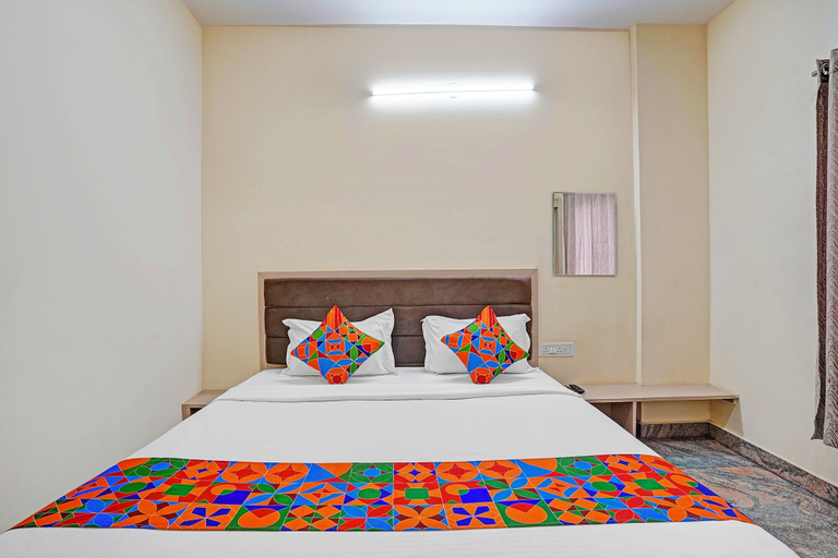 Room 4, Fabhotel Platinum, Bangalore