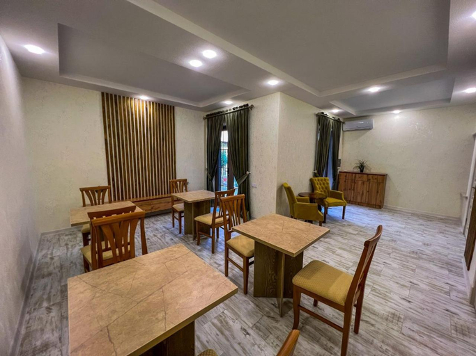 Food & Drinks 3, East House, Samarkand
