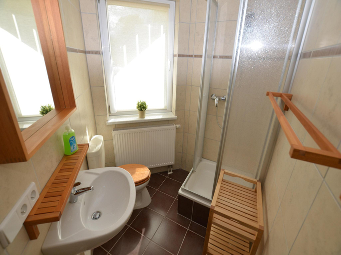 Bathroom 3, Retreat with Garden Views, Trutnov