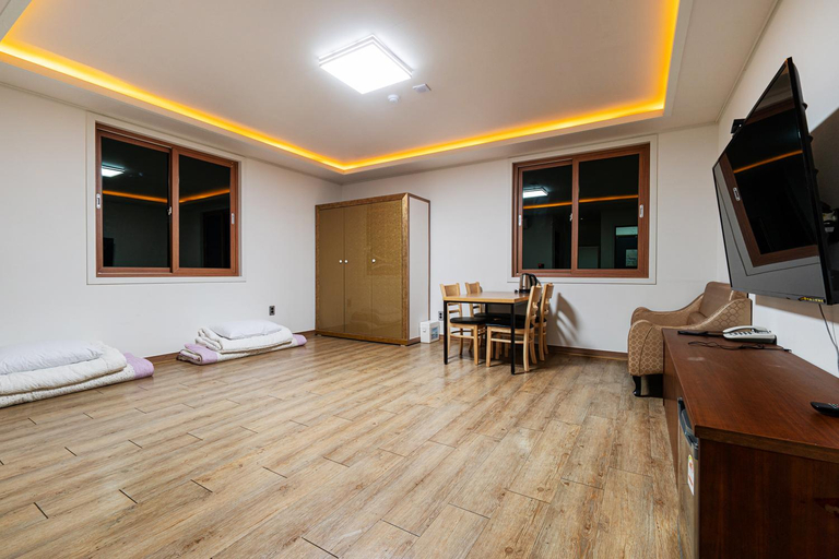 living_room 5