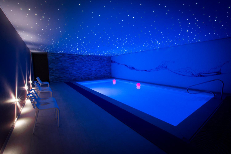 Others 5, Octavie - Suite de luxe a Tournai avec piscine privee, jacuzzi, sauna et hammam, Hainaut