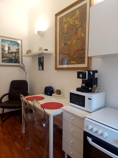 Food & Drinks 5, Casa Flora, Taranto
