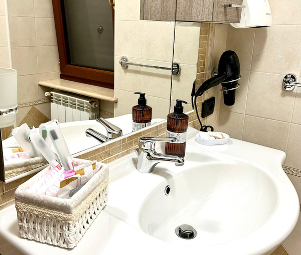 Bathroom, Agatea B&B, Benevento