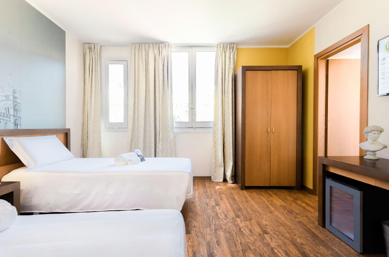 Bedroom 2, B&B Hotels - Hotel Palermo Quattro Canti, Palermo