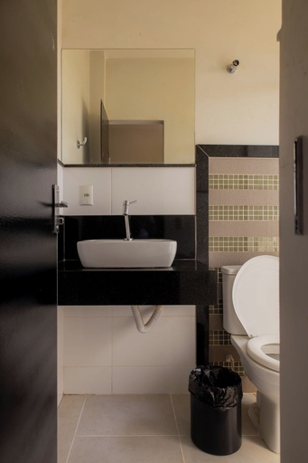 Bathroom, Libertê Palace Hotel, Rio Verde