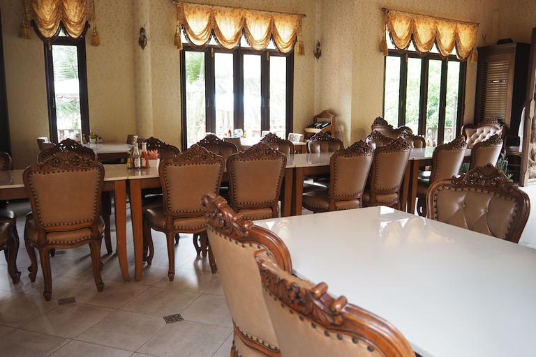 Food & Drinks, Villa Thongbura, Pattaya