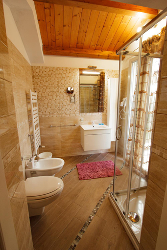 Bathroom 2, Eden Lilli B&B, Pesaro E Urbino