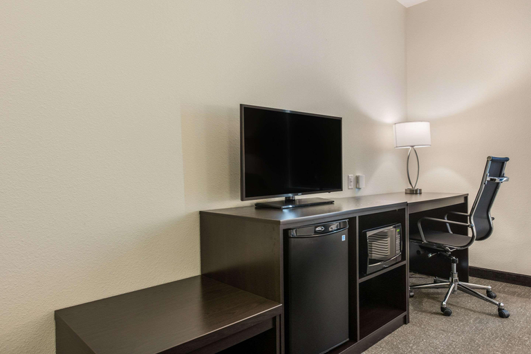 Bedroom 3, Sleep Inn & Suites Webb City, Jasper