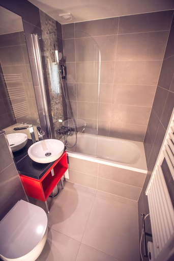 Bathroom 3, Timhotel Paris Gare De L Est, Paris
