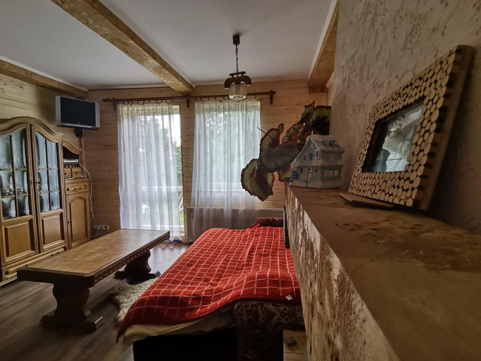 Others 4, Біла Хижа (Хата), Mizhhirs'kyi