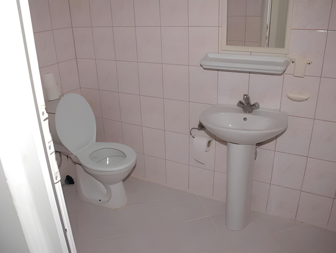 Bathroom 5, Derya Motel, Manavgat