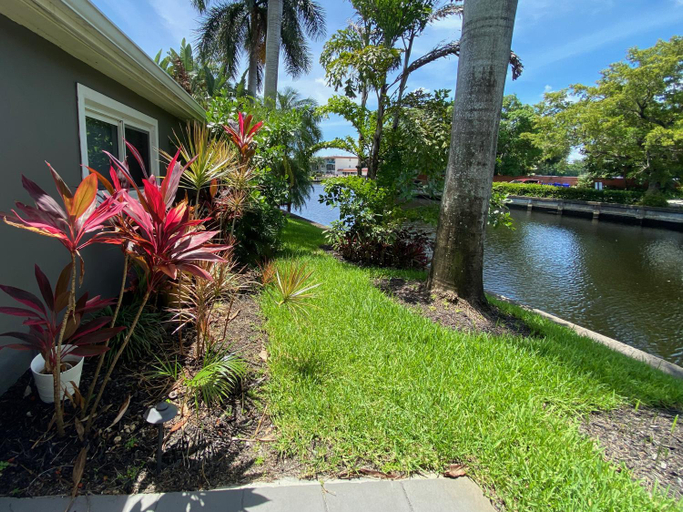 Others 5, Riverbank House Wilton Manors, Broward