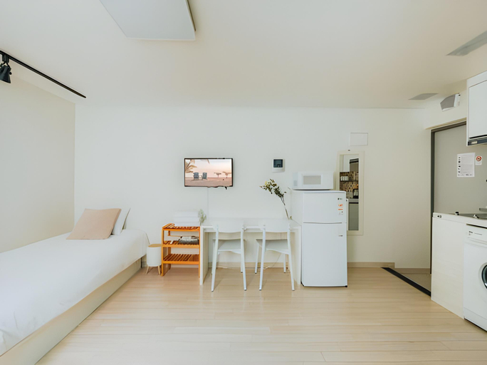 Others 4, DK House, Seodaemun