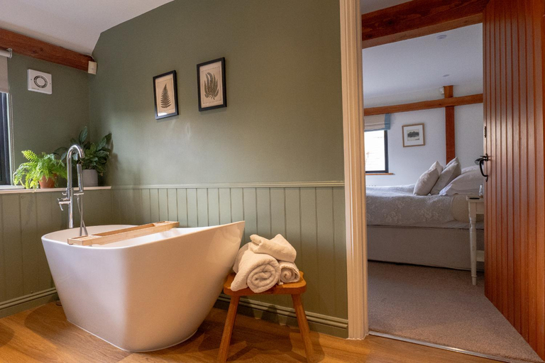Bathroom 4, North Downs Barn, Kent