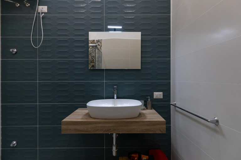 Bathroom 2, MY BRILLIANT HOME WITH JACUZZI 2 STEPS FROM St TOLEDO, Napoli