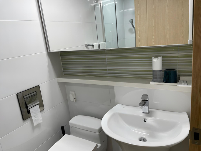 Bathroom 3, THE SHARE 명동 초고층view & Free GYM #지하철역 3분 #명동 10분, Jung