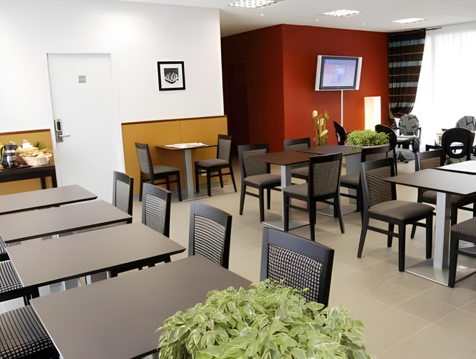 Food & Drinks 4, Nemea Appart'hotel Toulouse Saint-Martin, Haute-Garonne