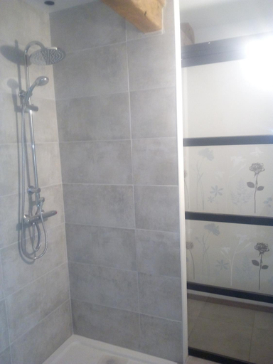 Bathroom, Domaine du clos henri, Orne