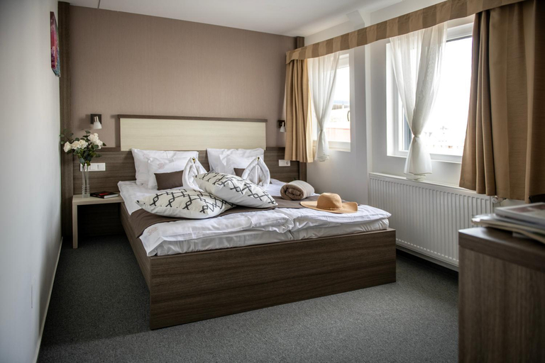 Bedroom 3, Tunderfatyol, Tiszafüred