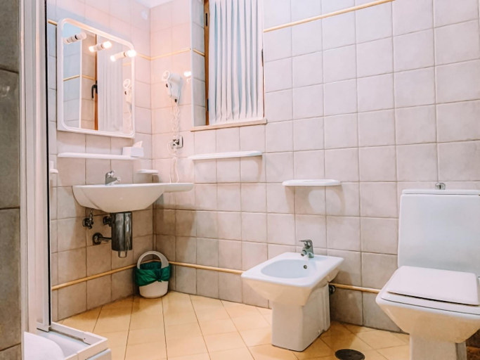 Bathroom 3, Residence Antigua, Cosenza